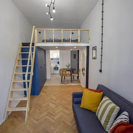 Апартаменти Premier Apartment Center - 5 Minutes Walk To Rynek Вроцлав